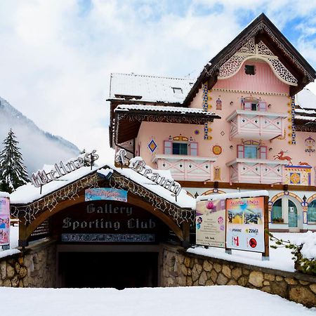 Hotel Soreghes Gran Chalet Campitello di Fassa Εξωτερικό φωτογραφία