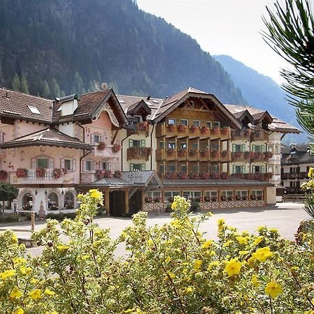 Hotel Soreghes Gran Chalet Campitello di Fassa Εξωτερικό φωτογραφία