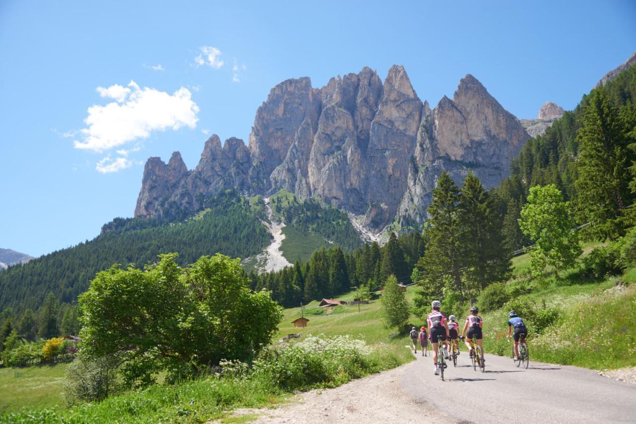 Hotel Soreghes Gran Chalet Campitello di Fassa Εξωτερικό φωτογραφία
