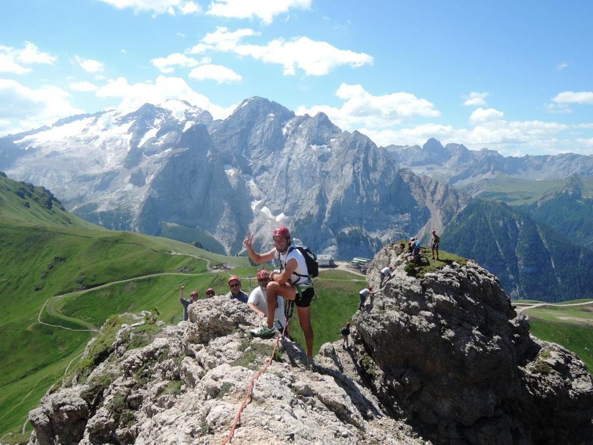 Hotel Soreghes Gran Chalet Campitello di Fassa Εξωτερικό φωτογραφία