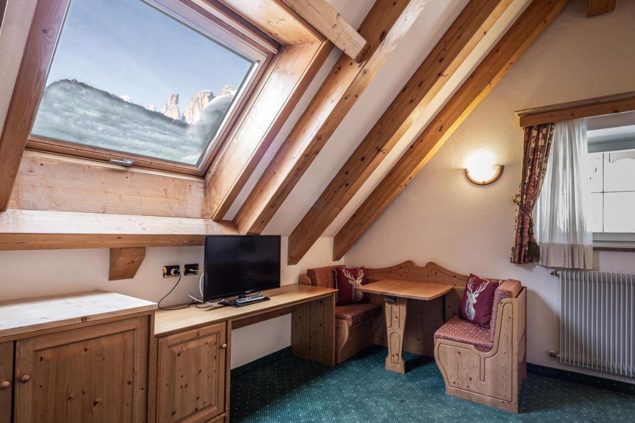Hotel Soreghes Gran Chalet Campitello di Fassa Εξωτερικό φωτογραφία