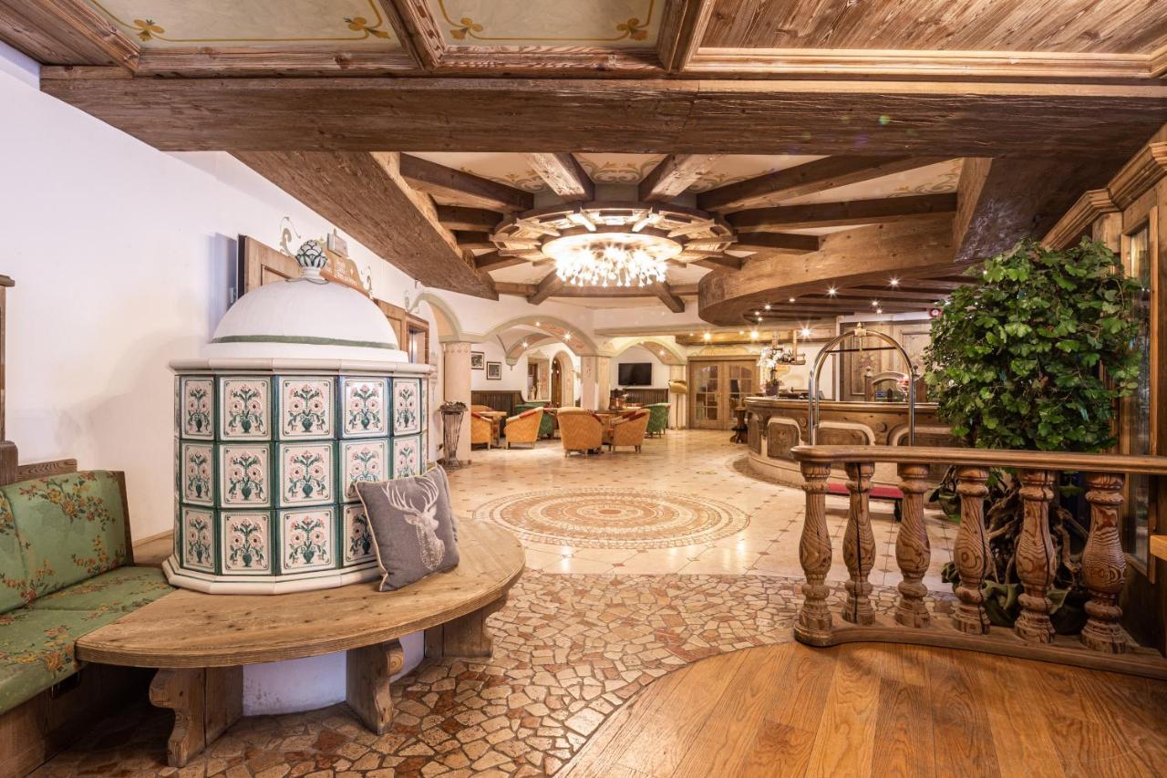 Hotel Soreghes Gran Chalet Campitello di Fassa Εξωτερικό φωτογραφία
