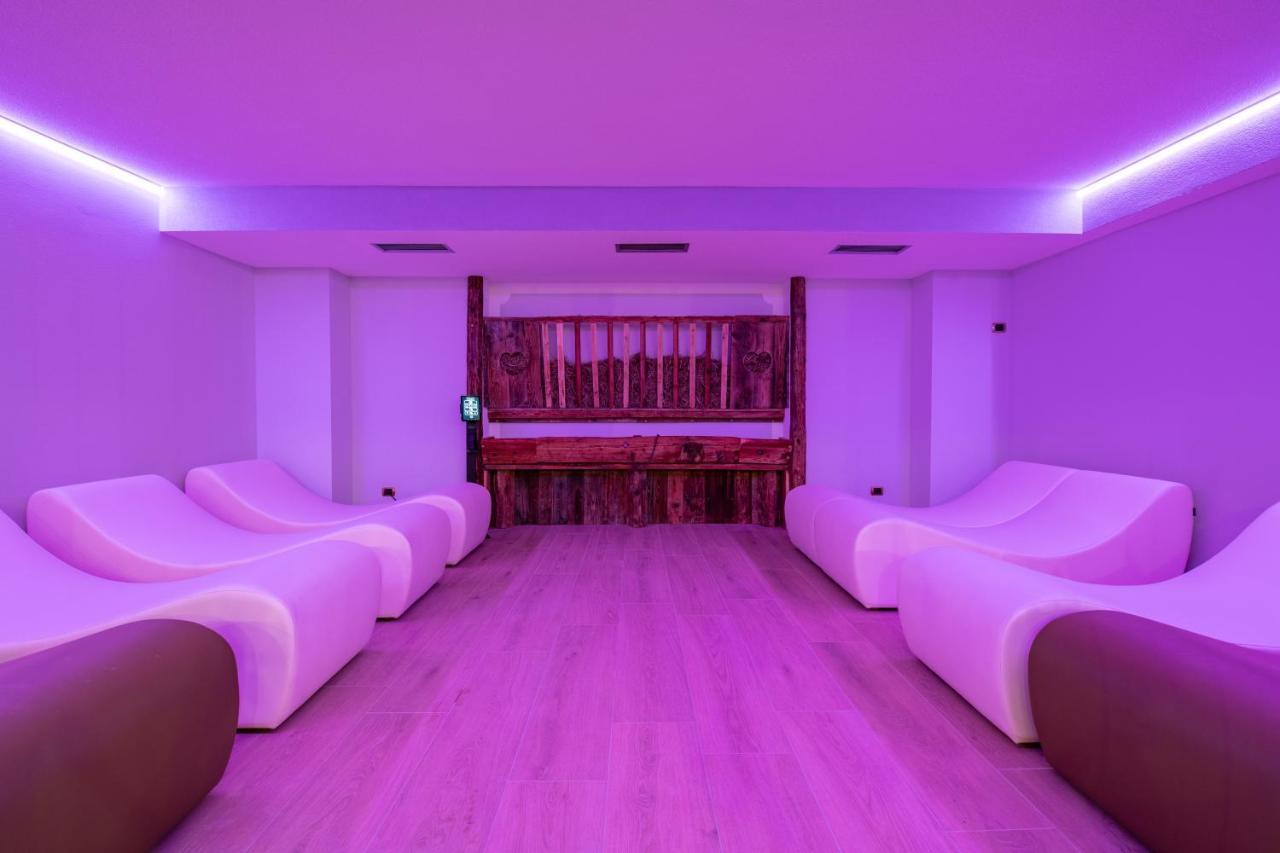 Hotel Soreghes Gran Chalet Campitello di Fassa Εξωτερικό φωτογραφία
